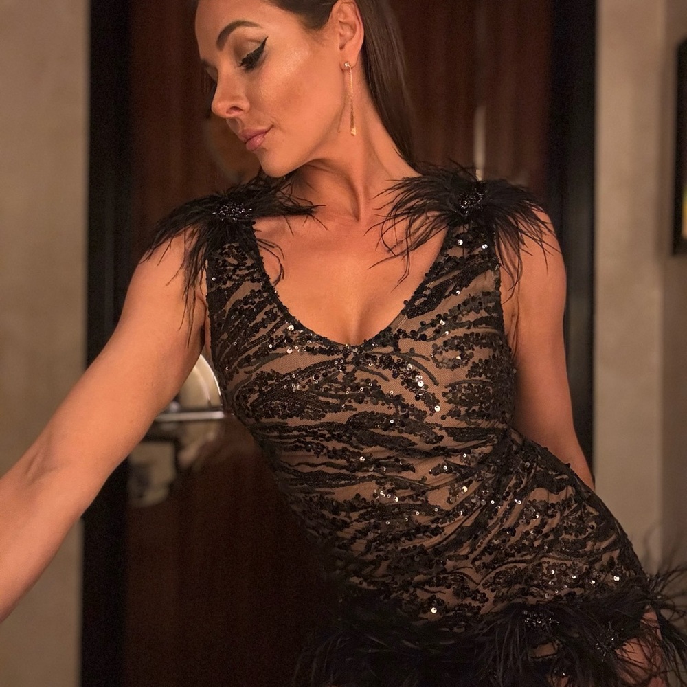 Mew Mews Fashion cocktail dress!Black Lace Chemise with Plunging V-Neckline